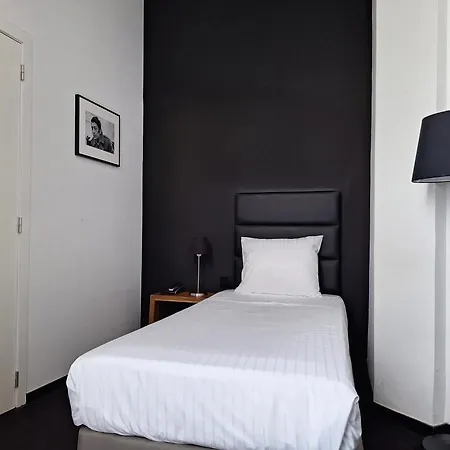 Hotel St 3*