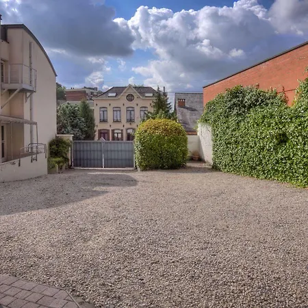 St 3* Mons